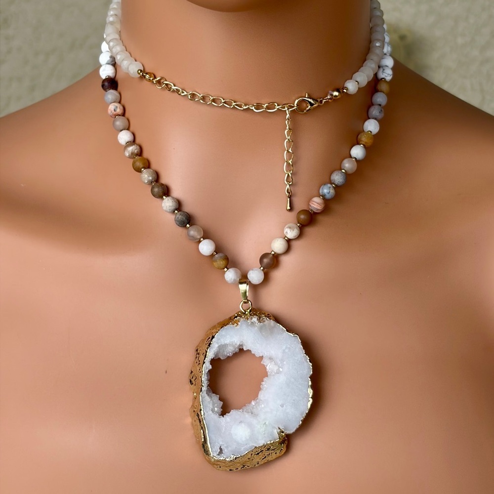 Bohemian Gold and White Geode Pendant Necklace